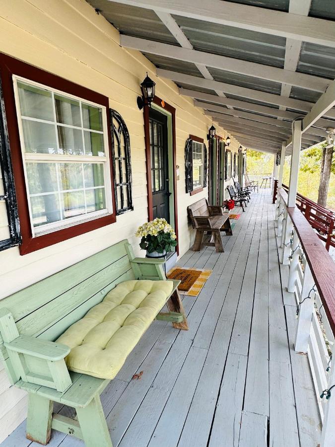 Acorn Hideaways Canton Unwind At Green Gables Suite For Up To 3 المظهر الخارجي الصورة